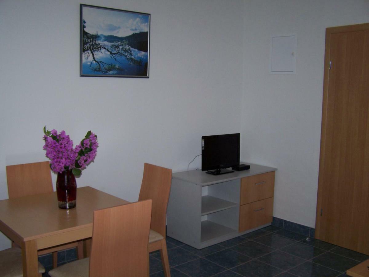 Apartments Mediteraneo كليك المظهر الخارجي الصورة